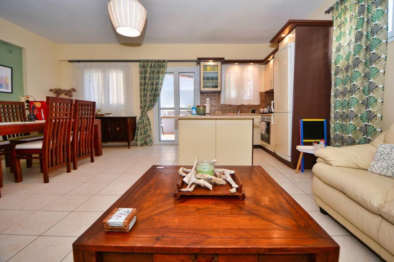 Tzofa'S Apartment Ермиони Екстериор снимка