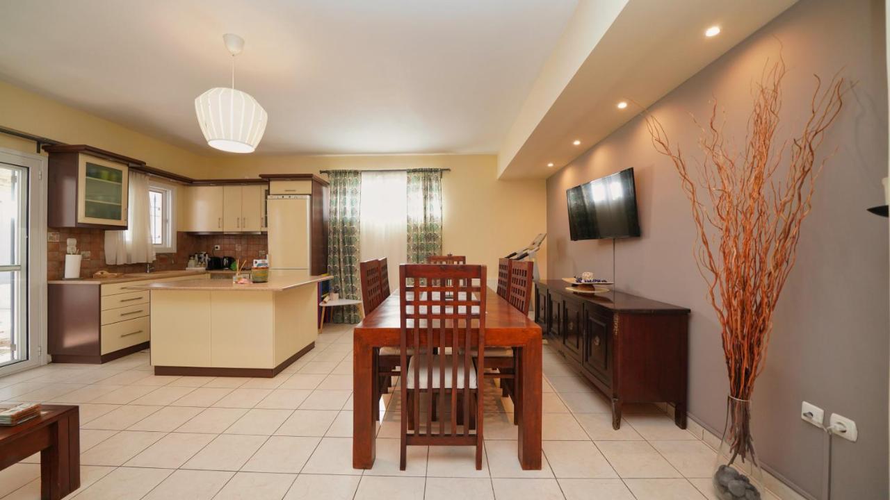 Tzofa'S Apartment Ермиони Екстериор снимка