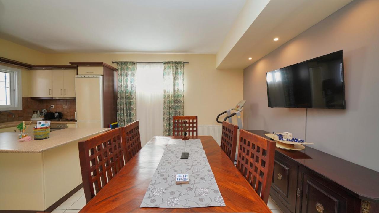 Tzofa'S Apartment Ермиони Екстериор снимка